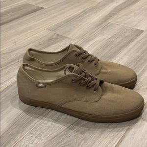 Men’s classic vans unisex style. Women’s size 11